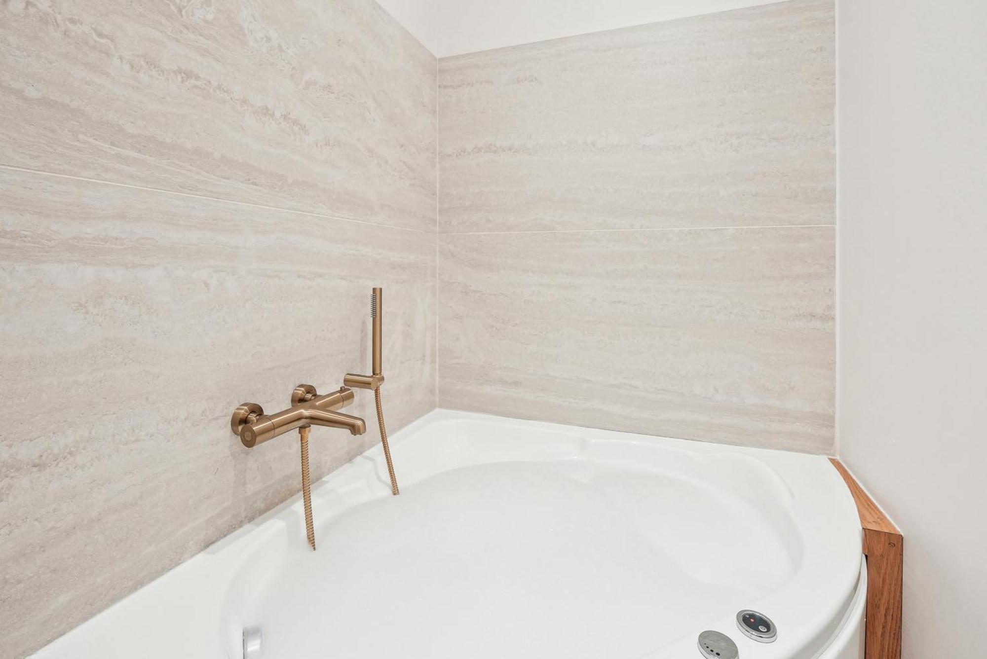 Lavie Maison Central & Hot Tub Bordeaux Esterno foto